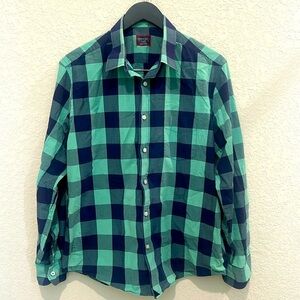 Untuck Slim fit shirt size xl